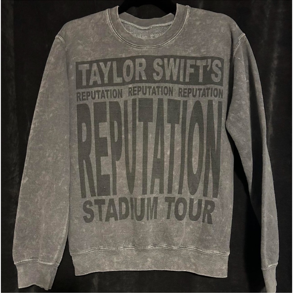 Taylor Swift Reputation Stadium Tour Crewneck